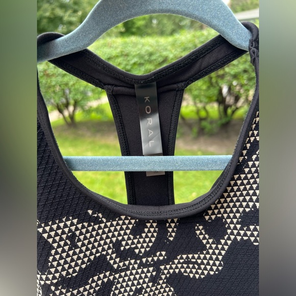 Like New KORAL by Ilana Kugel Submerge Sports Tank Athletic Top | Black | Large - Picture 14 of 17